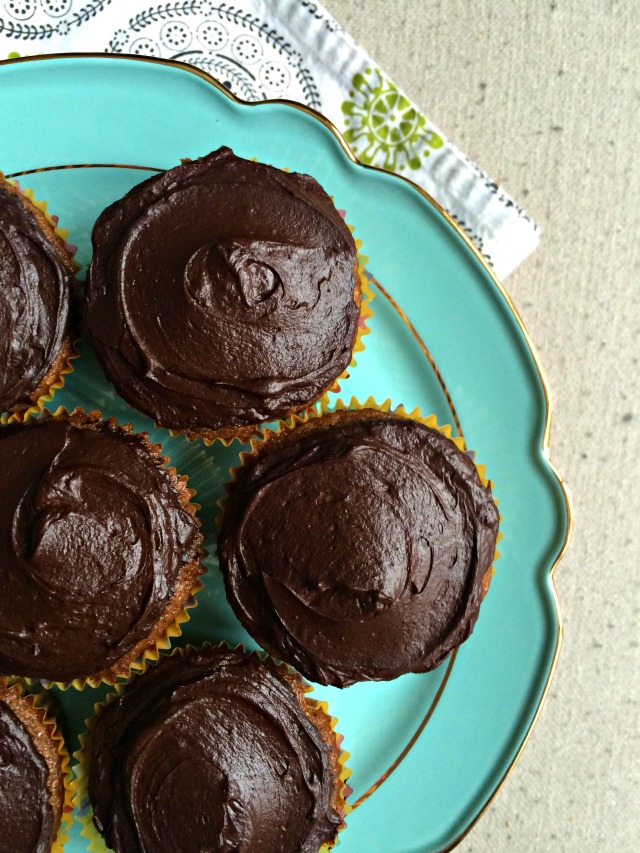 Gluten Free Vanilla Cupcakes With Chocolate&nbsp;Frosting
